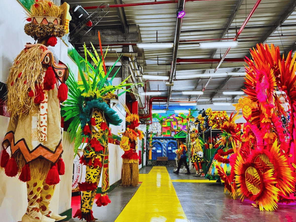 Visite classique : Une visite des coulisses du Carnaval de Rio à la Cidade do Samba. 